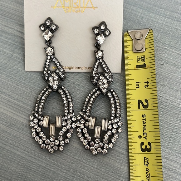 Stunning Statement Drop Earrings - NWT - Picture 5 of 7